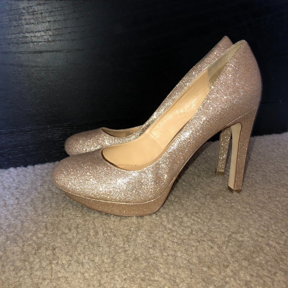 GIANNI BINI Gold Sparkly Heels